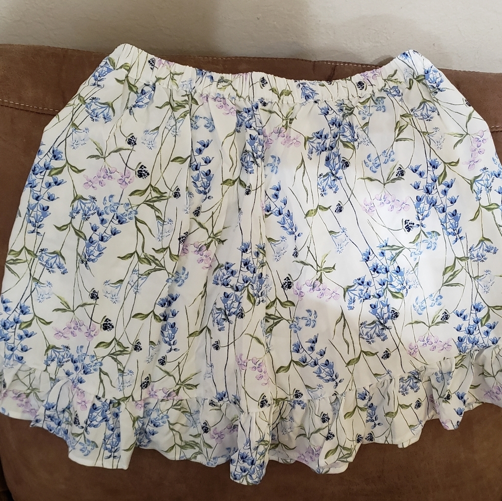 Children place 2 piece skirt and top! NWOT